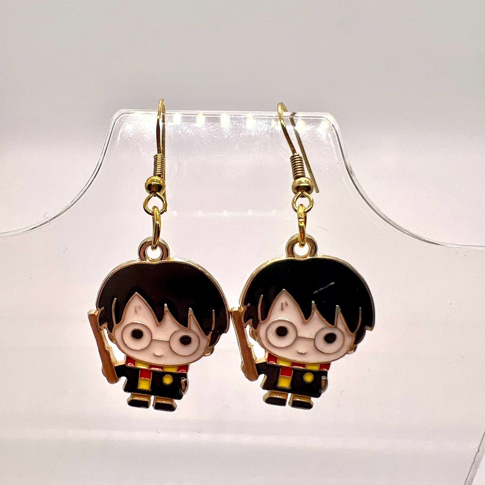 Harry Potter Earrings - Gryffindor Earrings - Book Worm Earrings